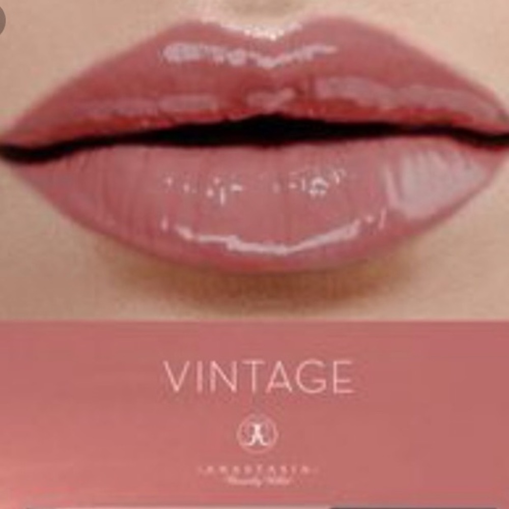 Anastasia Beveryhills lip gloss
